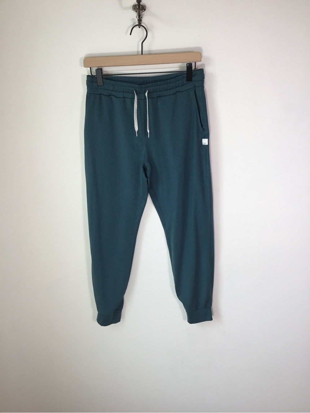 Vuori Green Performance Dream Knit Jogger